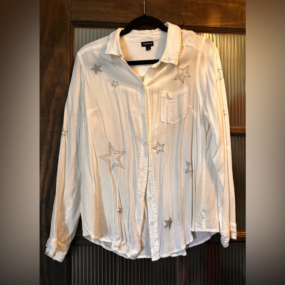 Torrid White Textured Blouse